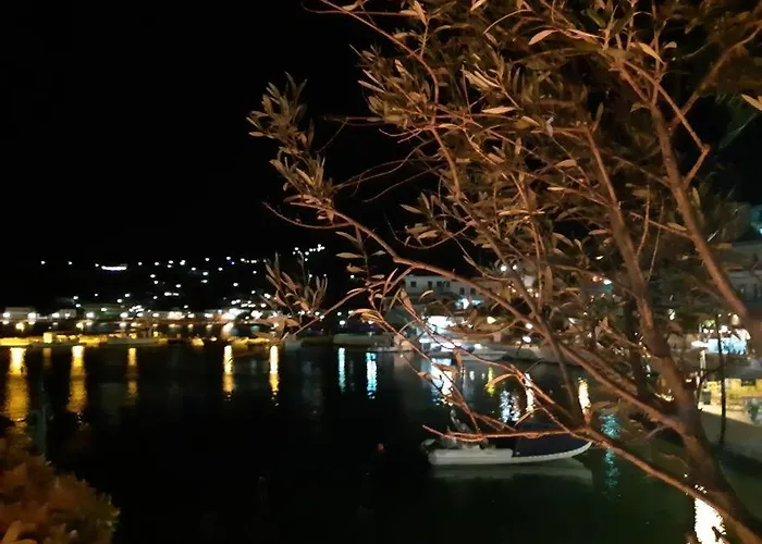 Blue Aegean 아파트 바트시